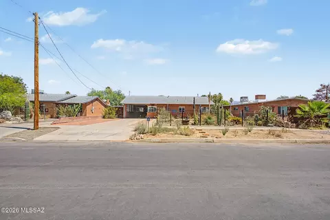 5521 E Bellevue St, Tucson, AZ 85712