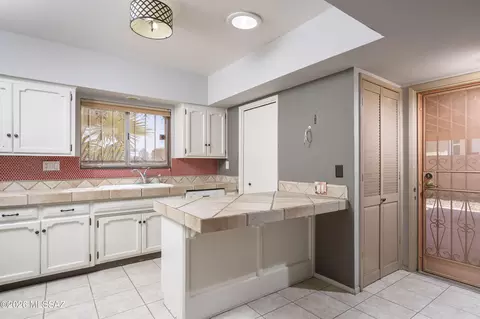 Kitchen - 6770 E 3rd St, Tucson, AZ 85710 photo 1 of 2