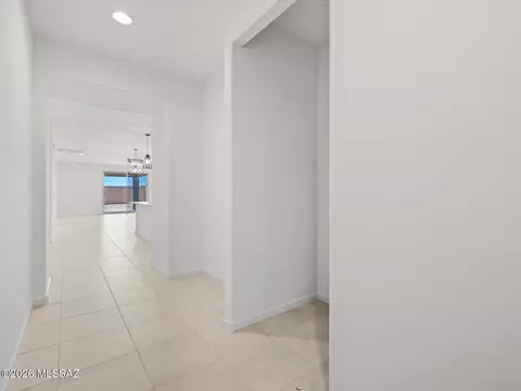 5152 W Bowen House Rd, Tucson, AZ 85757