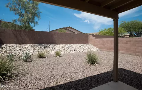 Exterior - 9945 E Apache Rain Dr, Tucson, AZ 85748 photo 2 of 2