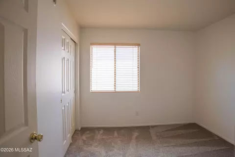 Bedroom - 9945 E Apache Rain Dr, Tucson, AZ 85748 photo 2 of 4
