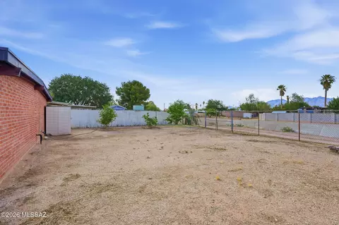 Exterior - 6989 E Casey Pl, Tucson, AZ 85730 photo 4 of 8