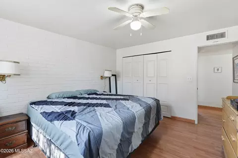 Bedroom - 6989 E Casey Pl, Tucson, AZ 85730 photo 3 of 6