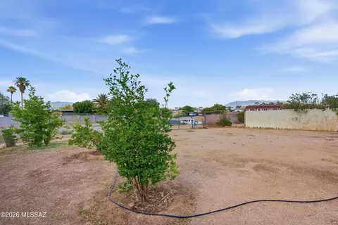 Exterior - 6989 E Casey Pl, Tucson, AZ 85730 photo 2 of 8