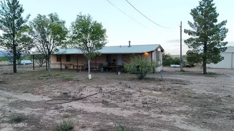 6062 N Hamilton Rd, Willcox, AZ 85643