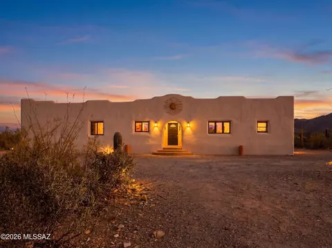 10855 W Mile Wide Rd, Tucson, AZ 85743