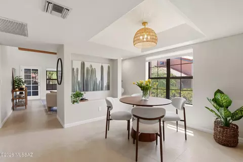 5326 N Paseo De La Terraza, Tucson, AZ 85750