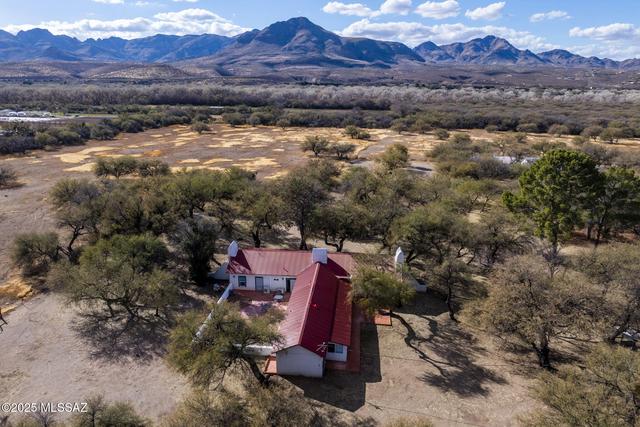 49 Right Of Way Rd, Tubac, AZ 85646