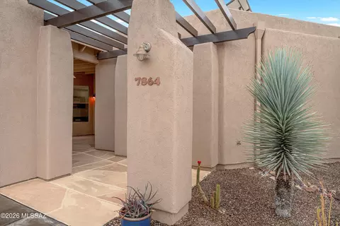 7864 S Galileo Ln, Tucson, AZ 85747
