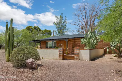 3301 E Lester St, Tucson, AZ 85716