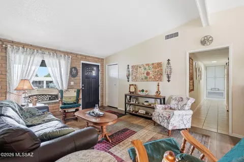 Living - 310 E 5th Pl, San Manuel, AZ 85631 photo 4 of 7