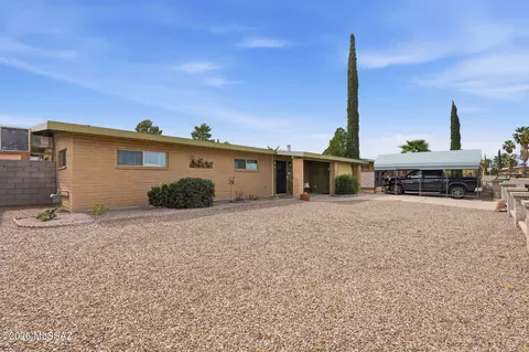 Exterior - 310 E 5th Pl, San Manuel, AZ 85631 photo 3 of 13