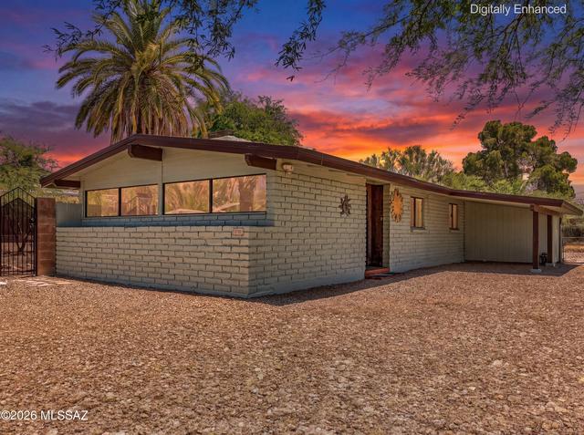 7020 E Katchina Ct, Tucson, AZ 85715