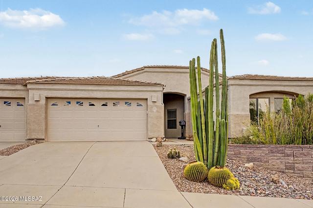 573 W Silvertip Rd, Oro Valley, AZ 85737
