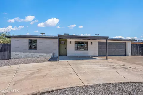 4137 E Sylvane Dr, Tucson, AZ 85711