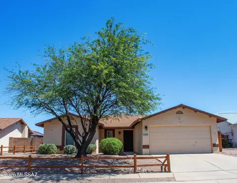 9661 E Caldwell Dr, Tucson, AZ 85747