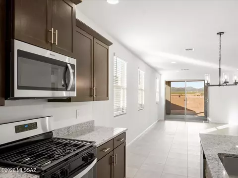 9729 W Hazelbrook Dr, Marana, AZ 85658