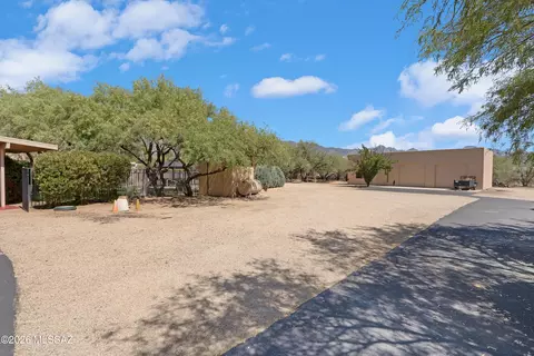 Exterior - 4641 E Rail N Rd, Tucson, AZ 85739 photo 15 of 17