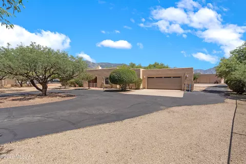 Exterior - 4641 E Rail N Rd, Tucson, AZ 85739 photo 3 of 17