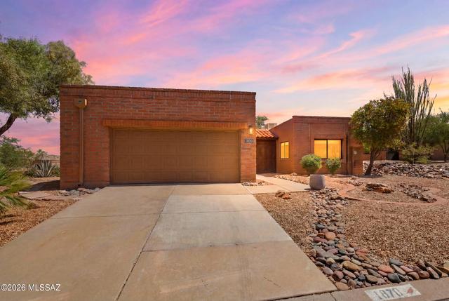 1870 W Placita Del Zacaton, Green Valley, AZ 85622