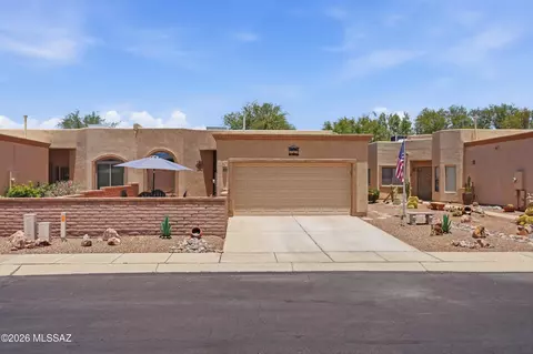 592 W Crenshaw Ln, Green Valley, AZ 85614