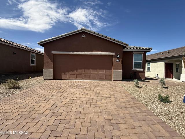 10407 W Guildford Ln, Marana, AZ 85653