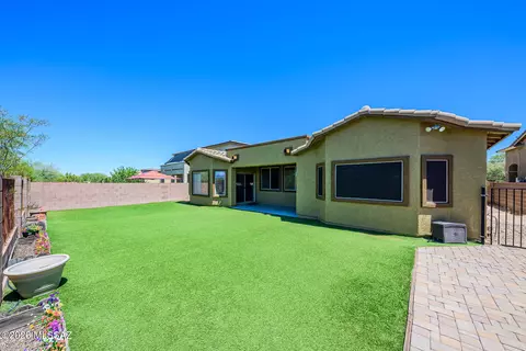 Exterior - 7574 E Autumn Leaf Dr, Tucson, AZ 85756 photo 4 of 4