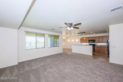 Living - 7574 E Autumn Leaf Dr, Tucson, AZ 85756 photo 3 of 7