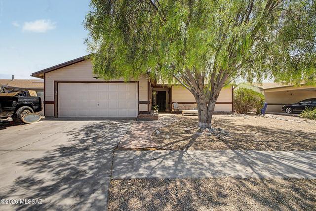 1951 W Cabernet Dr, Tucson, AZ 85746