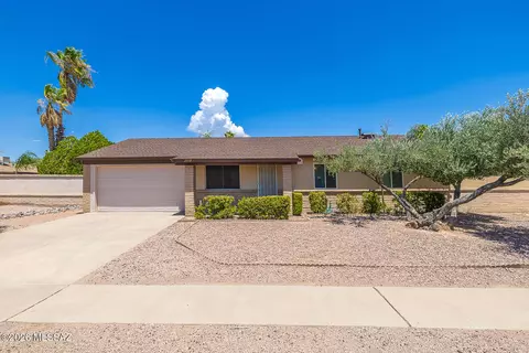 2972 W Pepper Dr, Tucson, AZ 85741