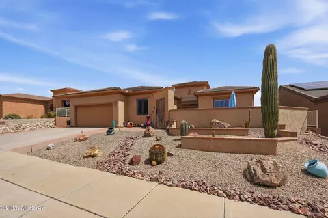 1024 W Tenniel Dr, Green Valley, AZ 85614