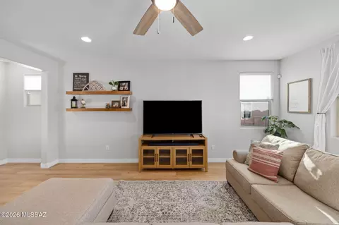 14217 E Hub Dr, Vail, AZ 85641 photo 9