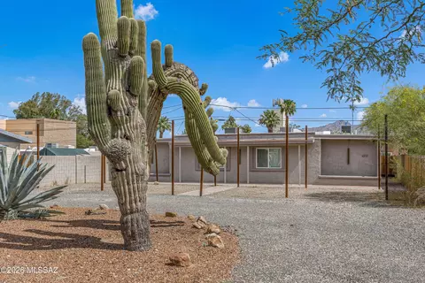 4935-4937 E 1st St, Tucson, AZ 85711