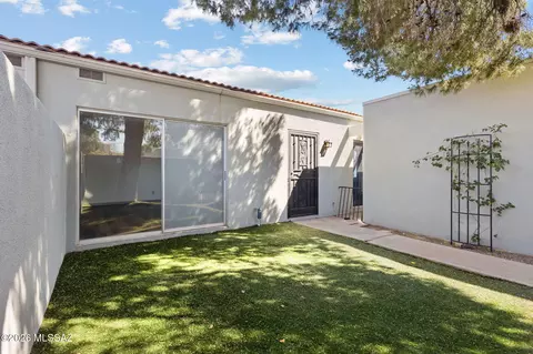 2747 W Anklam Rd #E, Tucson, AZ 85745 photo 3