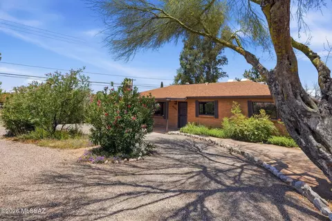 6701 E Koralee St, Tucson, AZ 85710