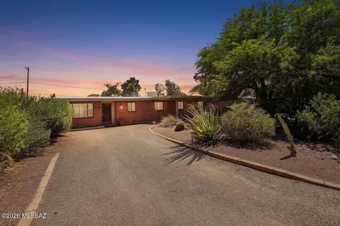 Exterior - 5426 E 6th St, Tucson, AZ 85711 photo 2 of 12