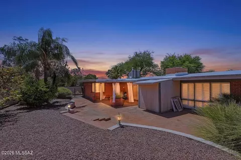Exterior - 5426 E 6th St, Tucson, AZ 85711 photo 5 of 12