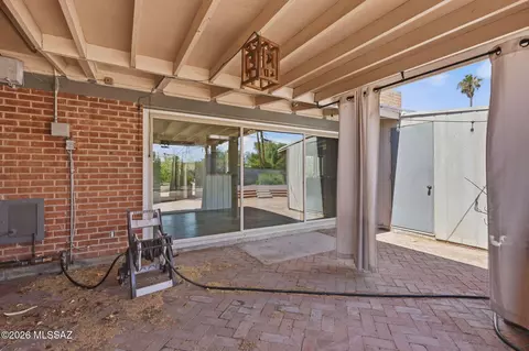 Exterior - 5426 E 6th St, Tucson, AZ 85711 photo 6 of 12