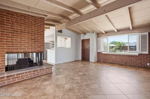 Living - 5426 E 6th St, Tucson, AZ 85711 photo 5 of 7