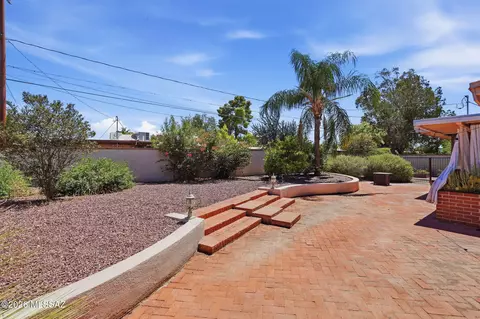 Exterior - 5426 E 6th St, Tucson, AZ 85711 photo 8 of 12