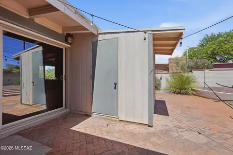 Exterior - 5426 E 6th St, Tucson, AZ 85711 photo 10 of 12