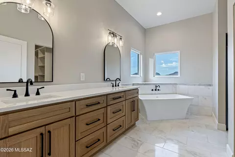 Bath - 12 Cattle Ranch Ln, Elgin, AZ 85611 photo 1 of 4