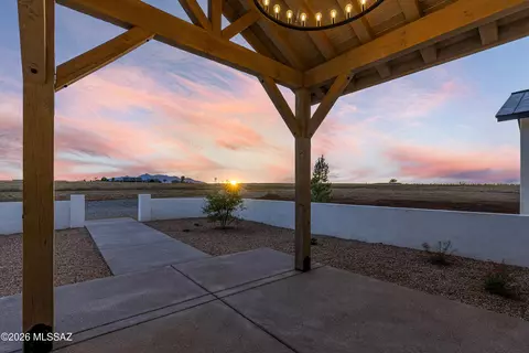 Exterior - 12 Cattle Ranch Ln, Elgin, AZ 85611 photo 4 of 10