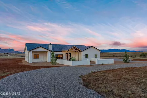 Exterior - 12 Cattle Ranch Ln, Elgin, AZ 85611 photo 3 of 10