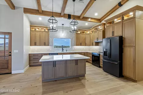 Kitchen - 12 Cattle Ranch Ln, Elgin, AZ 85611 photo 1 of 5