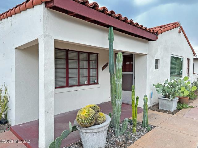 3018 E Seneca St, Tucson, AZ 85716