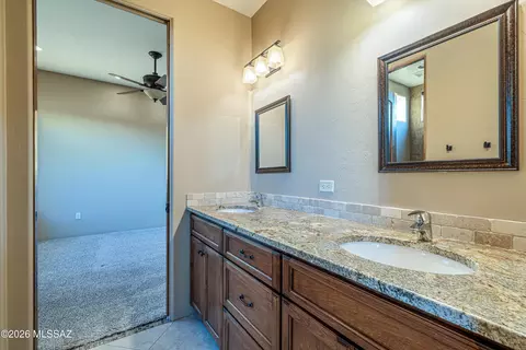 Bath - 14615 E Circle L Ranch Pl, Vail, AZ 85641 photo 4 of 6