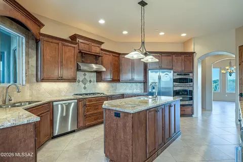 Kitchen - 14615 E Circle L Ranch Pl, Vail, AZ 85641 photo 2 of 6