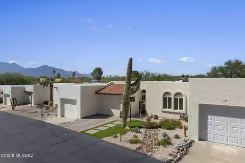 653 W Redondo Pl, Green Valley, AZ 85614