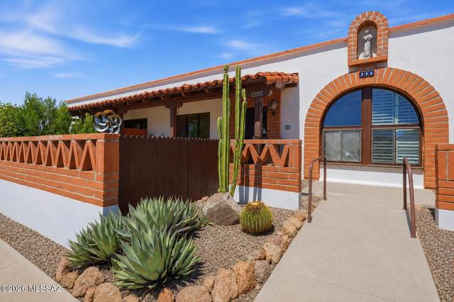 356 S Paseo Quinta #B, Green Valley, AZ 85614